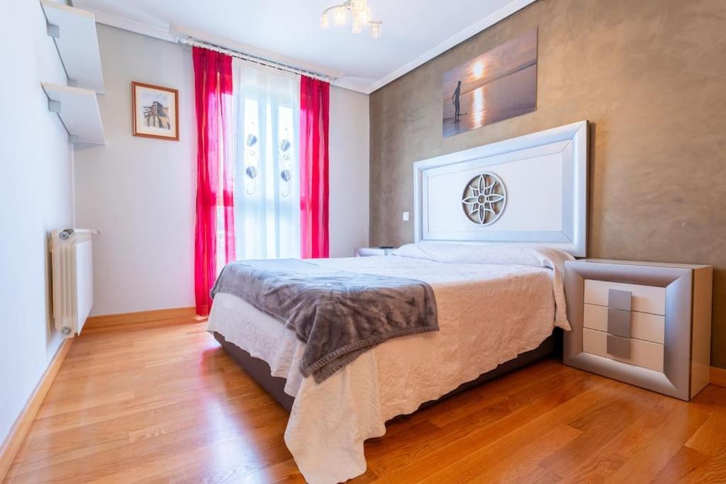 Apartamento En El Corazon De La Ciudad Con Parking سانتاندر المظهر الخارجي الصورة