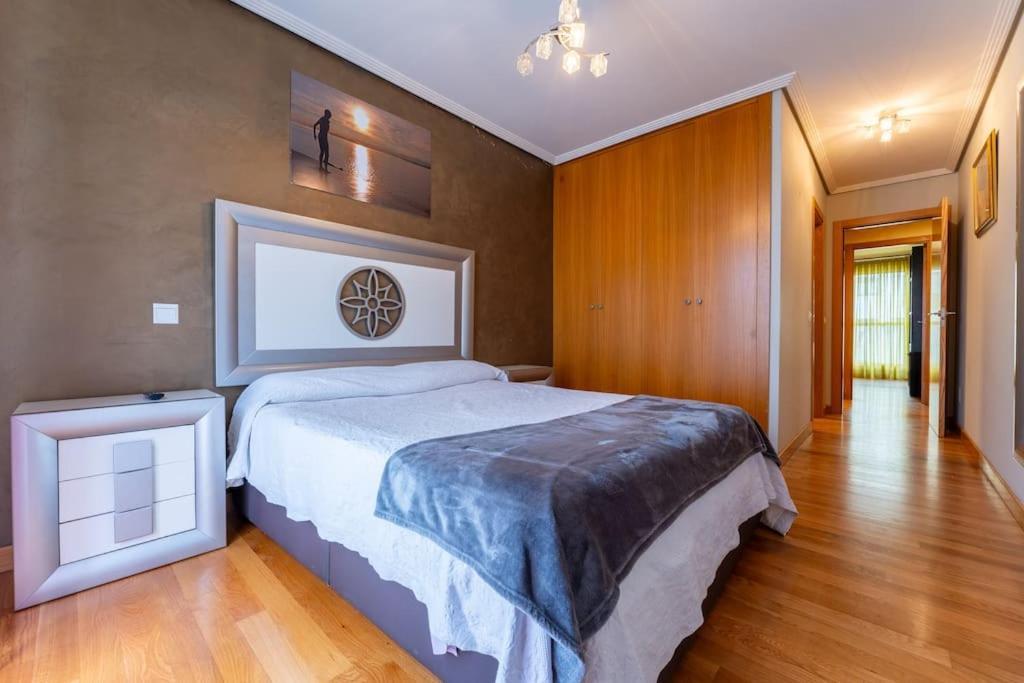 Apartamento En El Corazon De La Ciudad Con Parking سانتاندر المظهر الخارجي الصورة