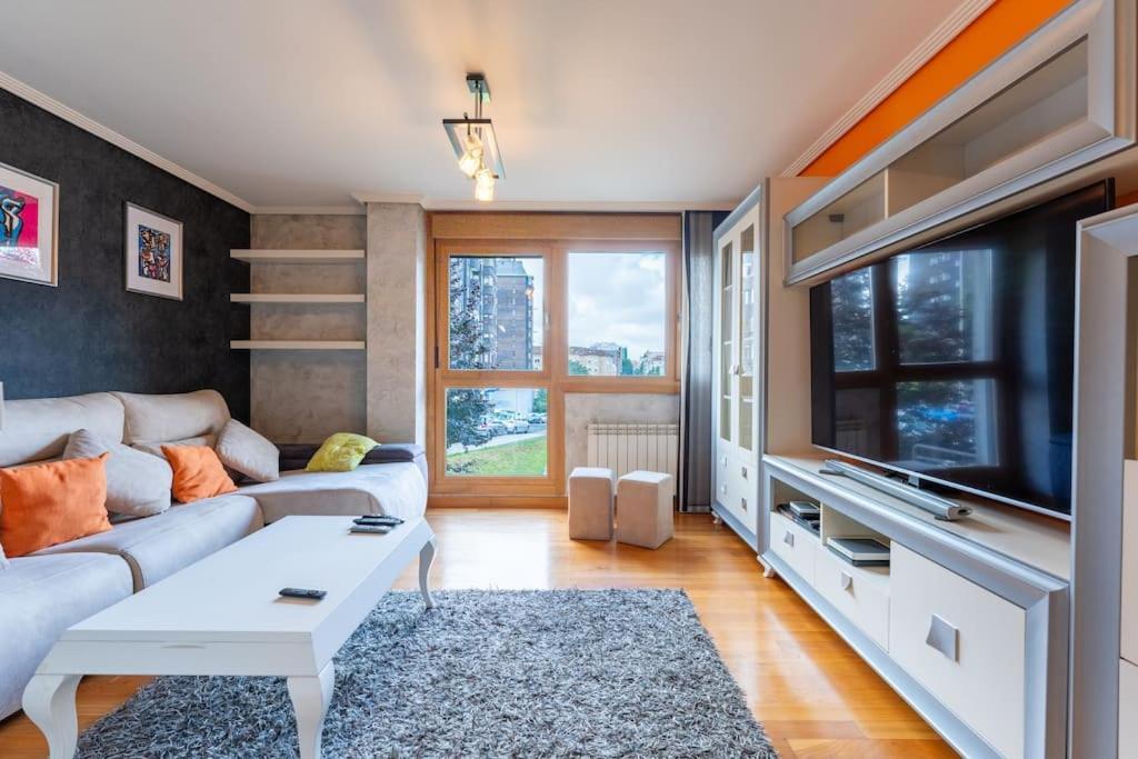 Apartamento En El Corazon De La Ciudad Con Parking سانتاندر المظهر الخارجي الصورة